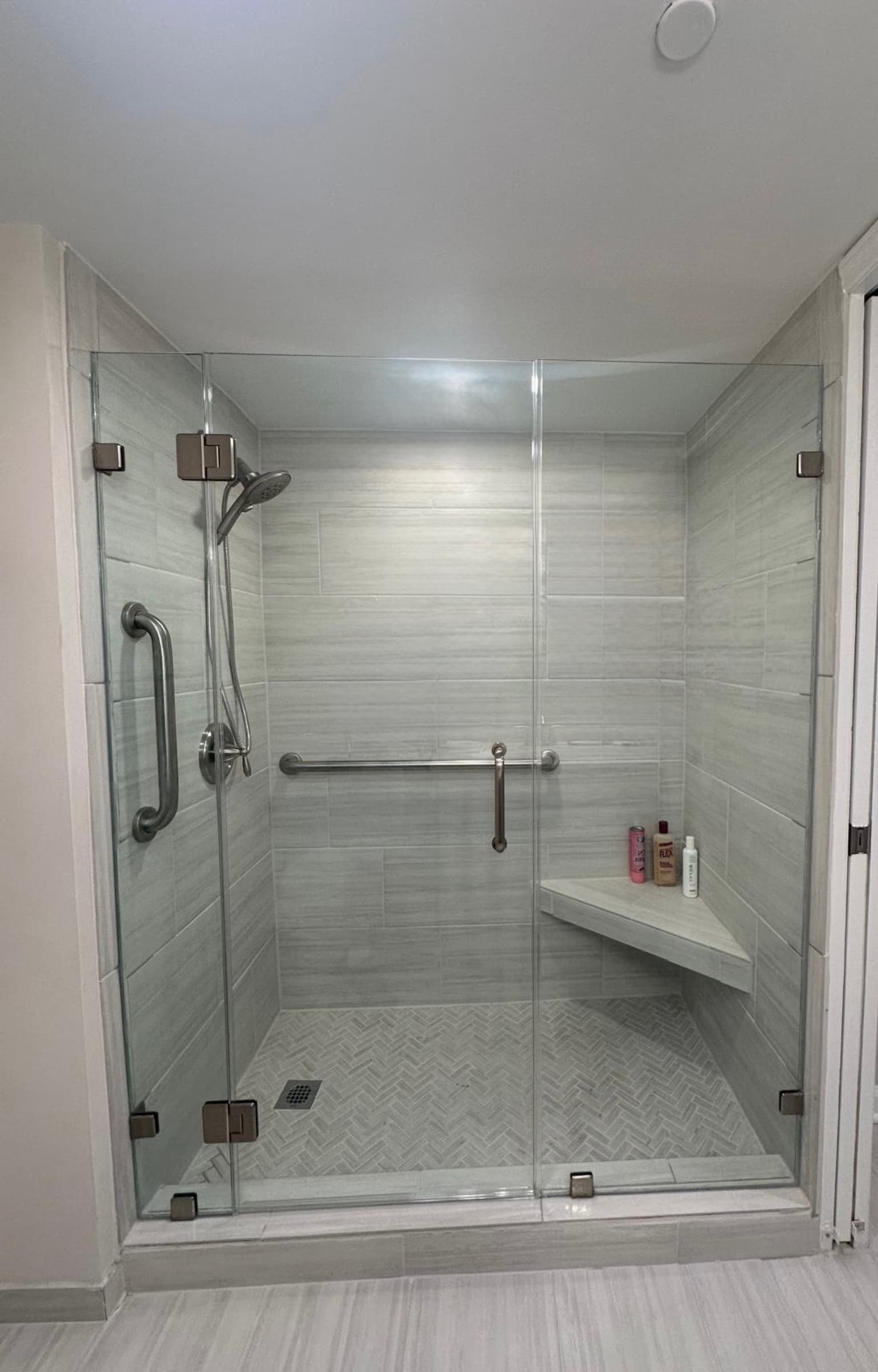 Frameless Shower with Bench